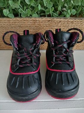 Nike Kids Black and Pink Waterproof Snow Boots